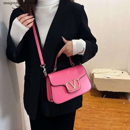 Shoulder Bag Designer Hot Brand Women's Spring New Fashion Versatile Trendy Womens Bag Capacity One Crossbody Women