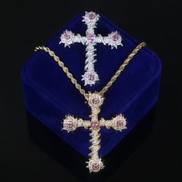 Collana con pendente a forma di fiore di rosa pavimentato con zirconi completi con catena di corda Gioielli hip-hop per donne Uomini Bellissime collane con ciondolo a croce regalo