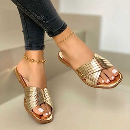 Slippers Womens 2022 New Metal Stripe Summer Flat Shoes Fashion Slide Outdoor Casual Sandals Plus Size 4301LEG6 H240322