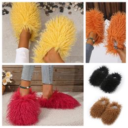 Sandal Fur Slippers Mule Women men Daily Wear Furs Shoes Slides White Black Orange Metal Chains Casual Flat Shoe Trainer GAI Sneakers