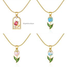 New Fashionable and Fresh Necklace with Advanced Romantic Flower Tulip and Diamond Clavicle Chain Necklace