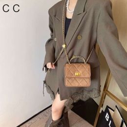 Clearance discount on crossbody bags is free shipping Small Fragrant Wind Bag Unique and High end Frosted Diamond Grid Chain Small Square Bag New Versatile One SBag