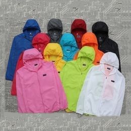 Summer Men's Sunbreaker Designer Jacket Hooded zipper Jacket Solid Colour windbreaker Breathable Simple sport casual coat
