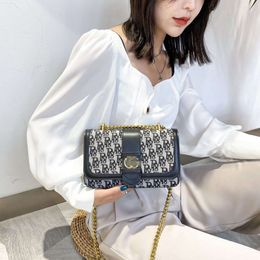 Shoulder Bag Designer Best-selling Brand High Quality Handbag for Womens New Niche Design Underarm Printed Single Shoulder Diagonal Cross Small Square