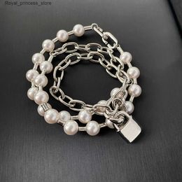 Charm Bracelets Top European American Designer Pearl Necklace Womens Brand Jewellery Wedding Gift Trends 2023 Q240321