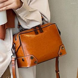 Drawstring Chikage Wax Pure Leather Handbag Shoulder Bag Vintage Style Cowhide Hand Bill All-match Crossbody Bags Women