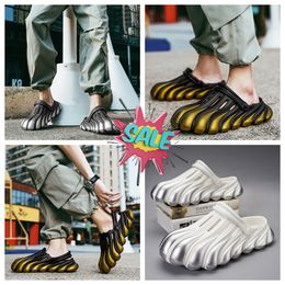 Dragon Hole Shoes with a Feet Feeling Thick Sole Sandals Summer Beach Men's Shoes Toe Wrap GAI breathe freely size thick silvery Painted Five Claw fashion men's shoes