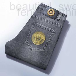 Men's Jeans designer Designer Brand European Fashion High-end Grey Denim Pants, Spring and Summer Style, Casual Elastic Slim Fit, Nine Legged Light Luxury Wear 21U2 1FTG