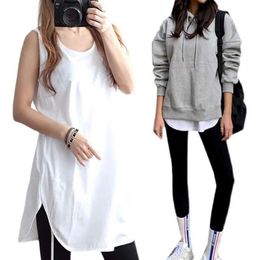 Fart Curtain Paired Sweatshirt Bottom Loose Fitting Vest with A Curved Open Cut and Exposed White Edge for Layering