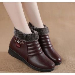 Casual Shoes 2024 Winter Women Woman Leather Waterproof Flat Ankle Boots Elderly Plus Size Plush Warm Snow Mother Cotton