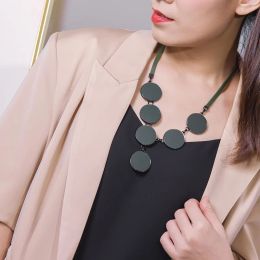 Fashion Circular Leather Necklace In Autumn And Winter Fashion Double-ring Jewelry Geometric Black Round Bead Chain Wholesale