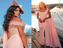 Fashionable Unique Pink Feather Jumpsuits Prom Dress One Shoulder Sequined Beaded Floor Length Formal Dresses Evening Party Wear G1987485