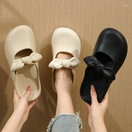 Sandals QYCKABY Women Ladies Flat Sole Elegant Summer Slippers Outside Comfortable Female Slides 2024 Fashion Womans