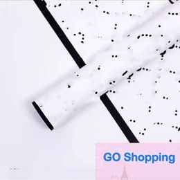 Wholesale Fashion Simple Flowers Wrapping Paper Light Luxury Classic Creative Four-Leaf Clover High-End Flower Shop Floral Material Package Papers