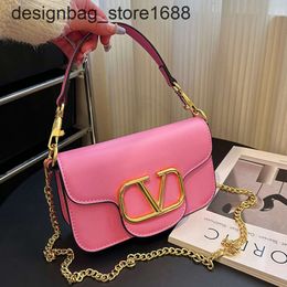 Crossbody Bag Designer Hot Brand Women's Fashionable Womens Messenger Fresh Sweet Cute Age Reducing Small Square New Chain Elegant