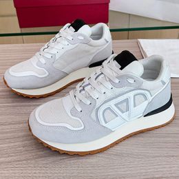 Spring New High-end Non-slip Ladies Casual Shoes Full Of Design Sense Breathable Thick Bottom Sneakers Fashion Versatile Height Increasing Lovers Leisure Shoes