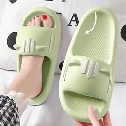 Slippers 2024 Womens Slides Cute Bathroom Non-Slip Cartoon Cat Shaped Indoor Outdoor Summer Home Shoes Shower017B4L H240322