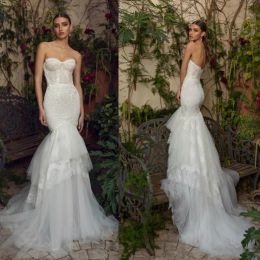 Matan Shaked Sexy Mermaid Wedding Dresses Sweetheart Lace Appliques Ruffle Backless Bridal Gowns Plus Size Beach robe de