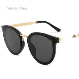 Occhiali da sole Nuovi occhiali da sole Donna Cat Eye Brand Design Luxury Fashion Vintage Occhiali da sole Donna Classic Square Shades Eyewear UV400 OculosL2403