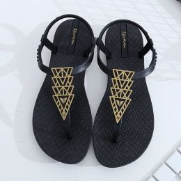 Sandals Net Red Sandals Female Xia Ping with 2019 New Bohemian National Wind Flat Bottom Wild Resort Beach Shoes