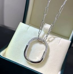 Halsbandsdesigner semi diamanthänge halsband familjlås pläterat med 18k guld u lås halsband kvinnor s hästsko liten lås valentin dag gåva