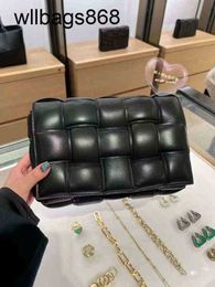 Cassette Venetaabottegs Designer Handbags Purchase Woven Pillow Bag Single Shoulder Messenger Genuine Leather