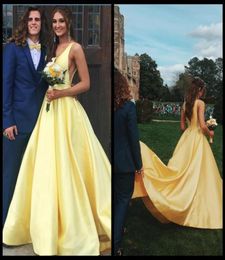 Cheap Yellow 2019 Prom Dresses A Line V Neck Satin Formal Evening Gowns Sleeveless Sweep Train Long Girls Party Dress1808064