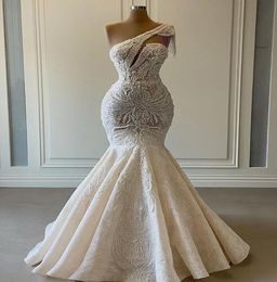 2022 Plus Size Arabic Aso Ebi Luxurious Lace Beaded Wedding Dresses One Shoulder Mermaid Bridal Dresses Vintage Wedding Gowns2961123