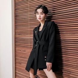 Women's Suits Fall/Winter Vintage Casual Paperclip Embellished Short Blazer Coats Black Hepburn Loose Single-Breasted Jackets