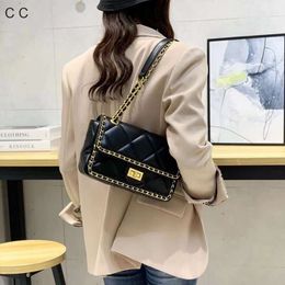 Clearance discount on crossbody bags is free shipping handbag womens bag new trendy and fashionable soft leather diamond grid shoulder bag chain crossbody bag woBag