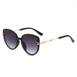 Sunglasses Women Round Trendy Design Sun Glasses Men Vintage Eyelasses Black Shades UV400