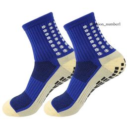 Anti Slip Silicone Bottom Grip Socks Soccer Football Sock Men Women Professional Training Running Sports Socks 986