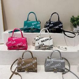 Bolsas de grife de grife minúsculas mini -ampulheta bolsas femininas bolsas de compras carteira luxuoso couro PU com letra b b669999