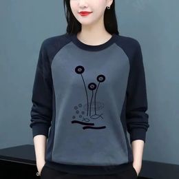 Round Collar Long Sleeve Tees Shirt Top Women Patchwork Plus Size Female Clothing Korean T Shirt Mom Ladies Loose Casual 240328