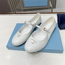 Dress shoes designer Ballet shoe Spring Autumn Pearl Gold Chain fashion new Flat boat Lady Lazy dance Loafers Black women SHoes size 34-41 With box Leather sole
