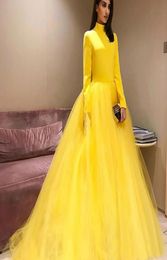 2021 Yellow Elegant Muslim Prom Dresses A Line High Collar Long Sleeves Formal Evening Gowns Floor Length Tutu Skirt Lady Runway G9233454
