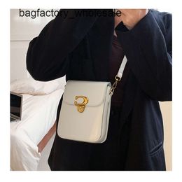 Counter High Quality Fashion Unique Clutch Bag Mobile Phone Mini Womens New Internet Red Trendy and Versatile Cross Body Fashionable Small Square Bag