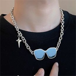 Collana da uomo Occhiali da sole Ciondolo in acciaio inossidabile Etichetta di design in acciaio al titanio