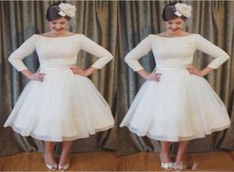 Vintage Short Wedding Dresses With Scoop Neckline ALine 34 Long Sleeve Tea Length Lace Bridal Gowns Vestidos De Noiva7184745