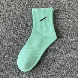 Designer mens and womens socks five brands of luxurys sports Sock winter net letter knit sock cotton with boxes Pure cotton breathable sports socks for men and women R9