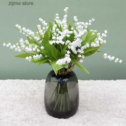 Faux Floral Greenery White Artificial Flowers Letter Bellflower Fake Plastic Handmade Home Decoration Plants Wall Wedding Party Bride Holding Bouquet Y240322