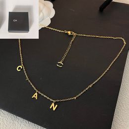 Charm Womens Designer Necklaces Diamond Letter Design Pendant Choker Gold Plated Stainless Steel Brand Neckalce Chain Jewelry Birthday Party Gifts With Box