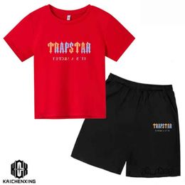 T Shirts 2024 Summer TRAPSTAR Tshirt Kids Boys Beach Shorts Sets Streetwear Tracksuit Men Women Clothes Girls Sportswear Shirt 4173