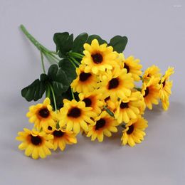 Decorative Flowers 2pcs Plastic Sunflower Bouquet With 24 Artificial Sunflowers Home Living Decor For Wedding Party Garden Cafe Office Desk