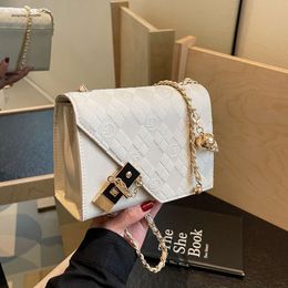 Sells Designer Women's Bags Across Borders Popular Womens New Spring and Summer Fashion High-end Single Shoulder Bag Crossbody Small Square