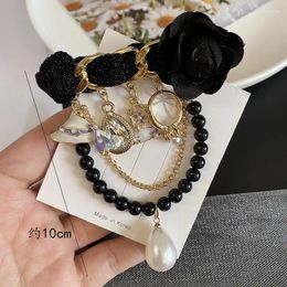 Brooches Fashion Camellia Brooch White Black Flowers Pearl Tassels Chain Pin Buckles Badges Corsage Vintage Suit Coat Jewellery