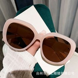 2 pcs Fashion luxury designer New sunglasses for high-end women cats eyes black large frame oval shape 2023 new internet famous sunglasses