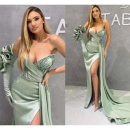 Prom Mermaid Sexy Dresses Arabic Aso Ebi Satin Satin Ruched Weights Women Women Abito da sera spazzano Train Side Slip Peplum Formal Abito da Soiree