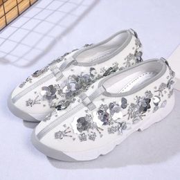 Casual Shoes Women Mesh Garden Beading Sequin Flower Sneakers Platform White Female Breathable Loafers Zapatillas Mujer
