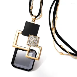 Pendant Necklaces 2024 Korean Exquisite Versatile Pendants Necklace Long Fashion Women Geometry Crystal Sweater Chain Jewellery Girl's